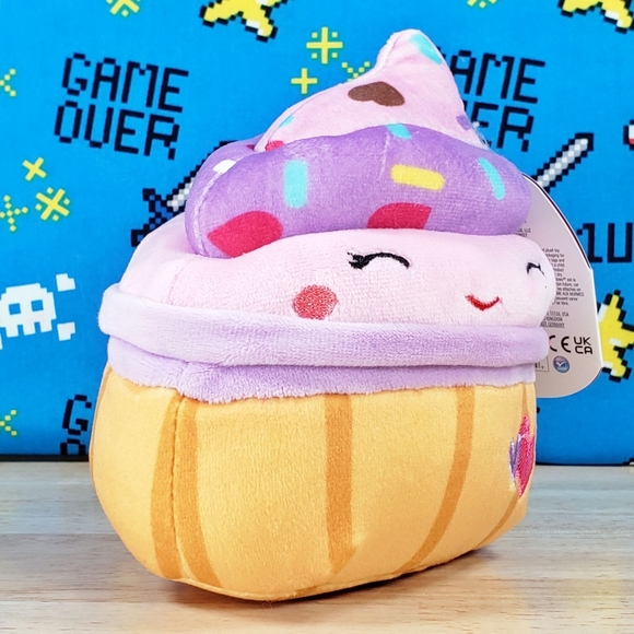Squishmallow Kimmie the Cupcake 5" UltraSoft Stuffed Valentine's Day Plush NWT - Picture 2 of 12